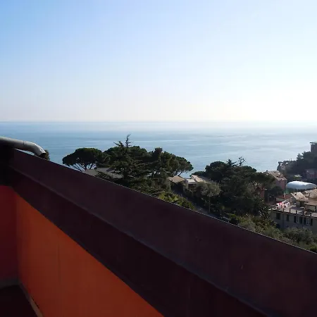 Bright Attic In Monterosso With Sea View Terrace