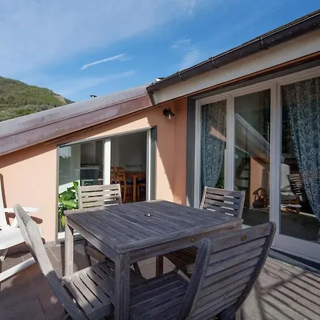 Bright Attic In Monterosso With Sea View Terrace *