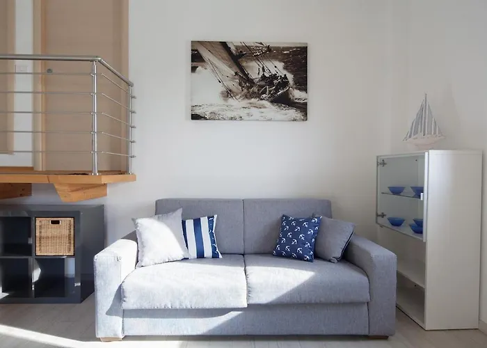 Апартаменты Bright Attic In Monterosso With Sea View Terrace *