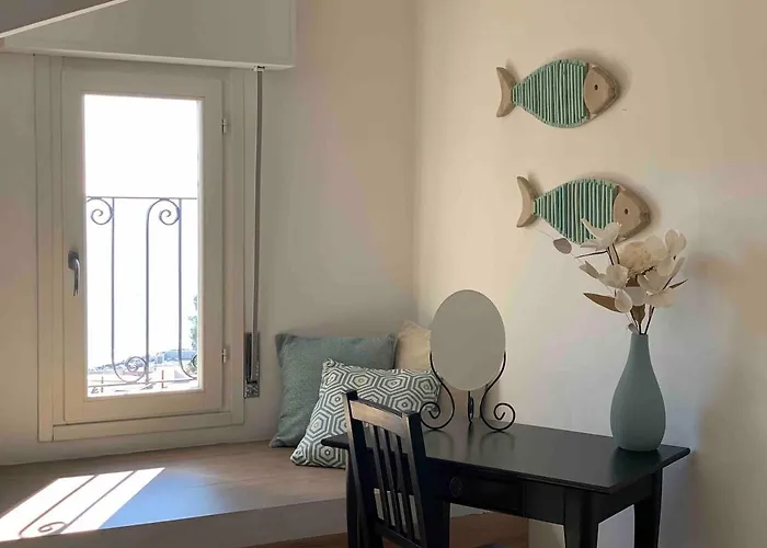 Bright Attic In Monterosso With Sea View Terrace * Monterosso al Mare
