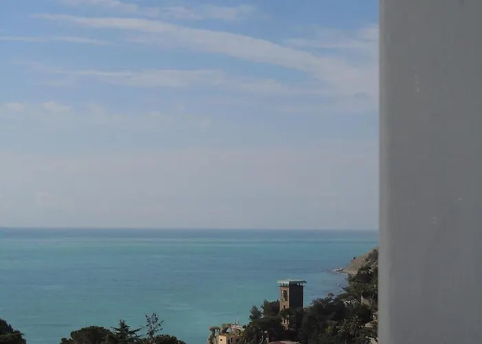 Bright Attic In Monterosso With Sea View Terrace Apartmán